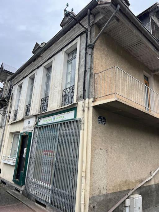 Le Chaleureux Luchonnais Apartment Bagnères-de-Luchon Exterior foto